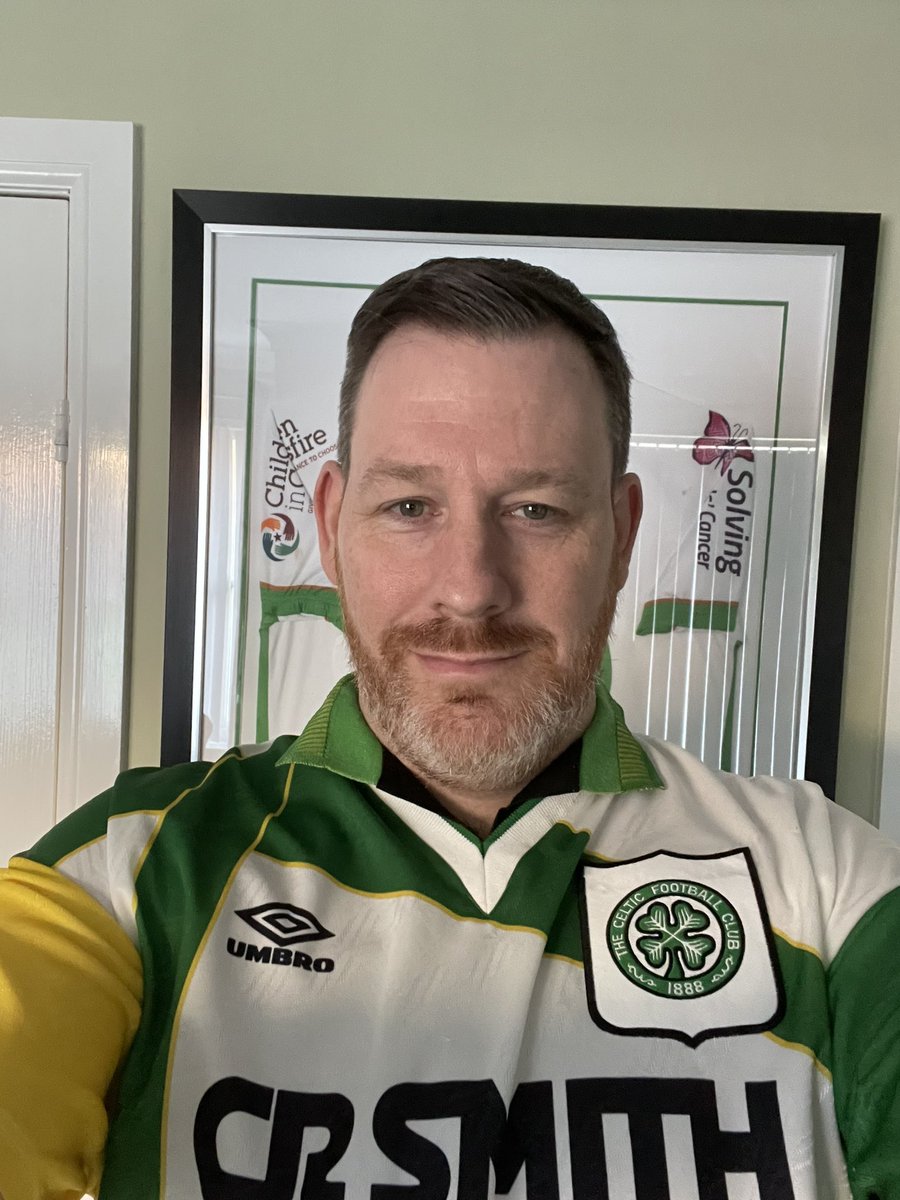 67mouldy67's tweet photo. From exciting gold coloured strips to white based Celtic tops 🍀

#outoflockdown
#afewpoundsup
#wearstripthatfitslol
#CelticFC
#awaystrip
#whitetheme
#umbro
#1994-1995 https://t.co/n3i6Djp4HE