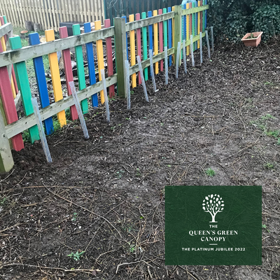 For the Queen’s Jubilee celebrations, The Queen’s Green Canopy are asking everyone to ‘plant a tree for the jubilee’. Children & staff have planted 90 hedging trees in our Forest School area & we have been awarded our virtual plaque! #QueensGreenCanopy #plantatreeforthejubilee
