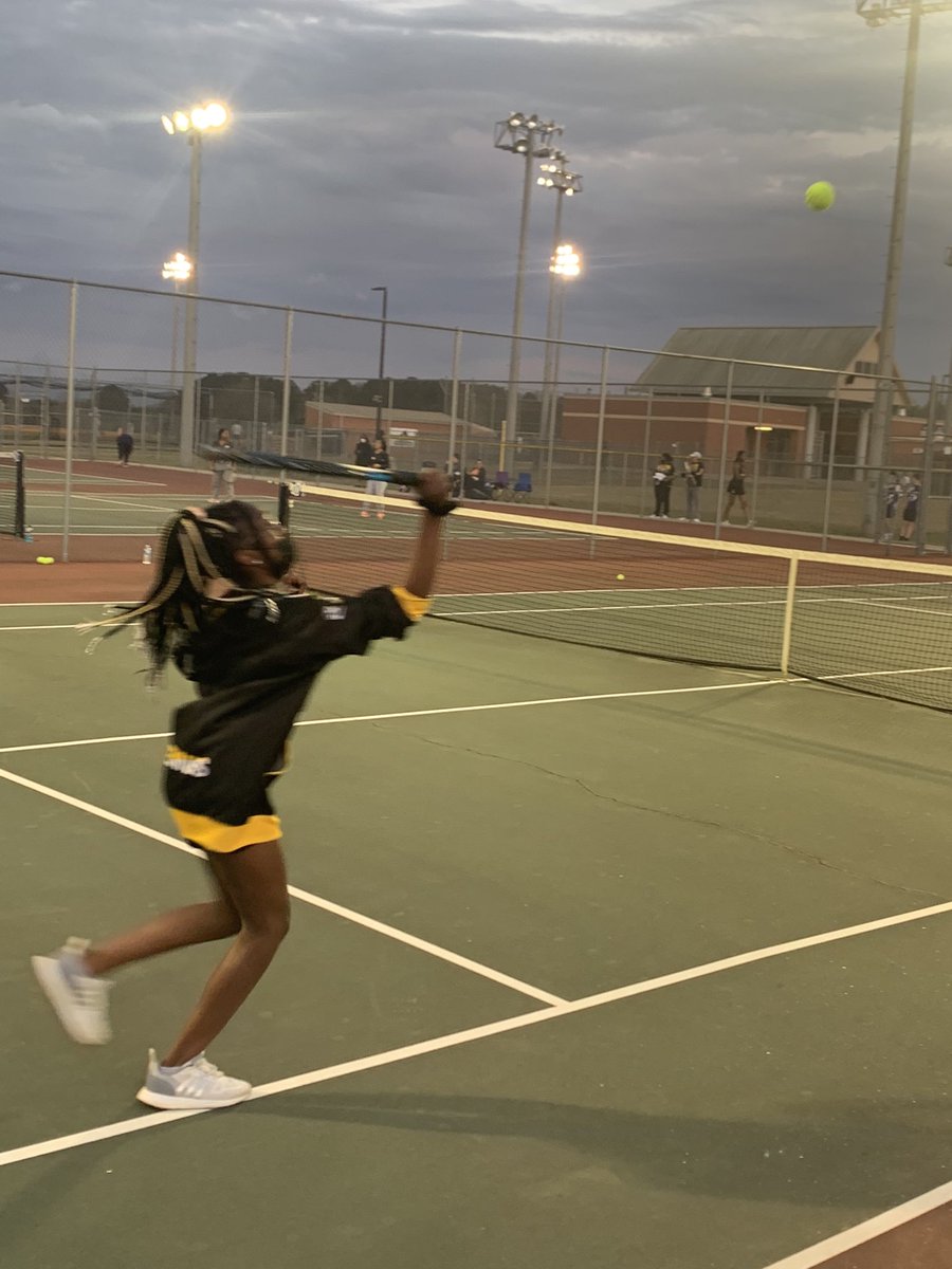 tennisbuzzhhs's tweet photo. MATCH DAY🎾🎾The Tennis Hornets face off in a region matchup on the road today versus North Clayton High School at the Clayton Tennis Center at 4:30pm #FeeltheSting #ProtecttheHive @HamptonHighAD1 https://t.co/MuwapU3CXu