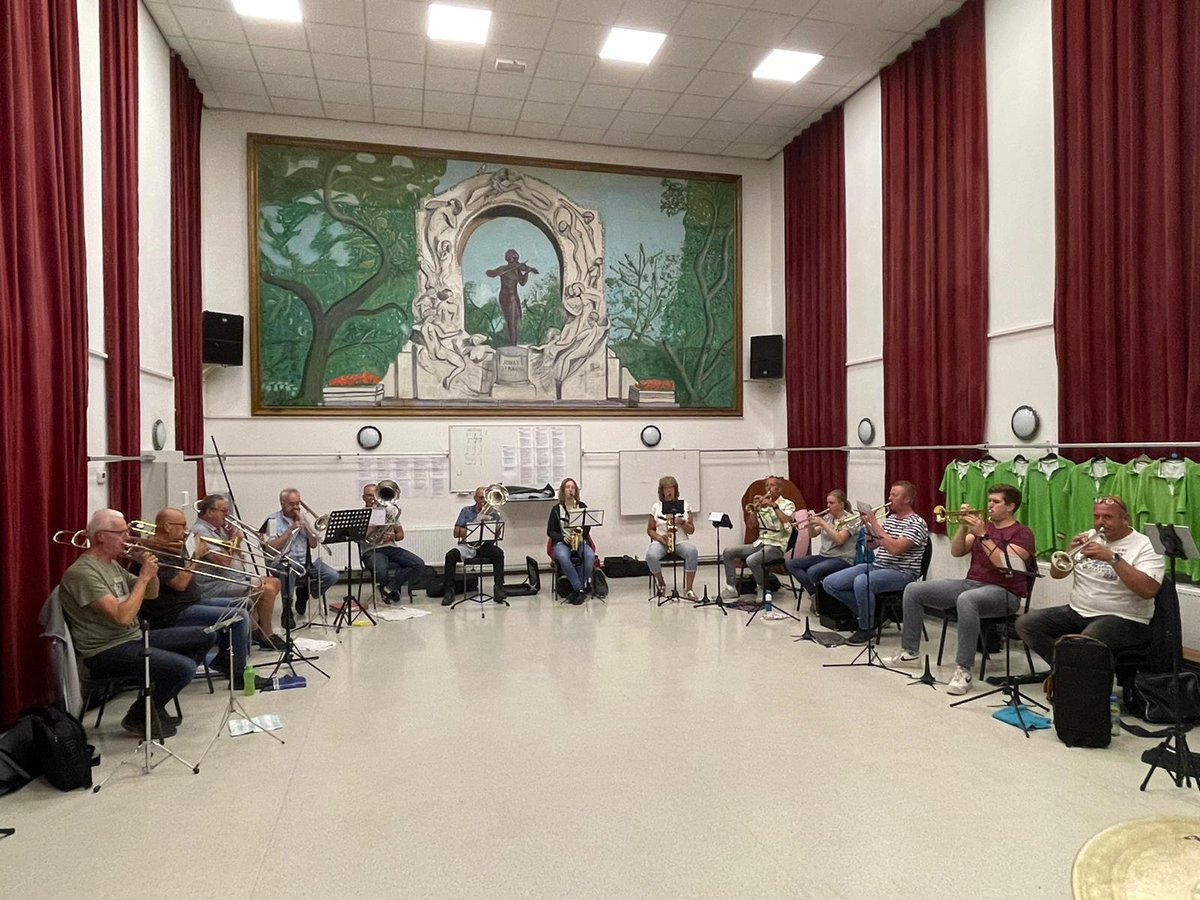 Dweilorkest Dorst tweet media