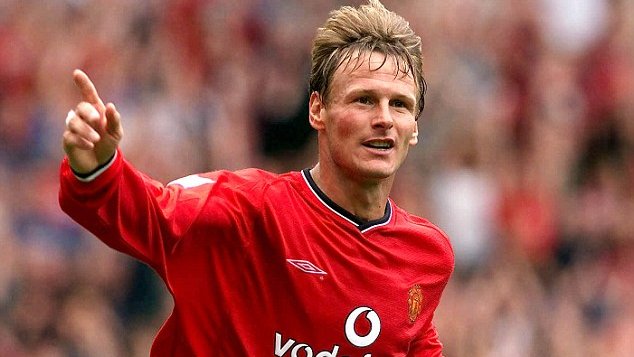 Happy Birthday to former Forward Teddy Sheringham  