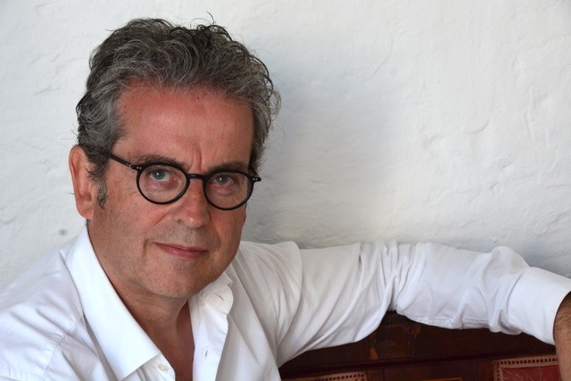 RayfieldAllied's tweet photo. Tonight: @pierreandrev conducts a programme of Bach, Xenakis, Olga Neuwirth and a world premiere by Lara Morciano with the @Auditorium_ONL!

More information here: https://t.co/c8JyR2JNVR https://t.co/pnRFRjb69o