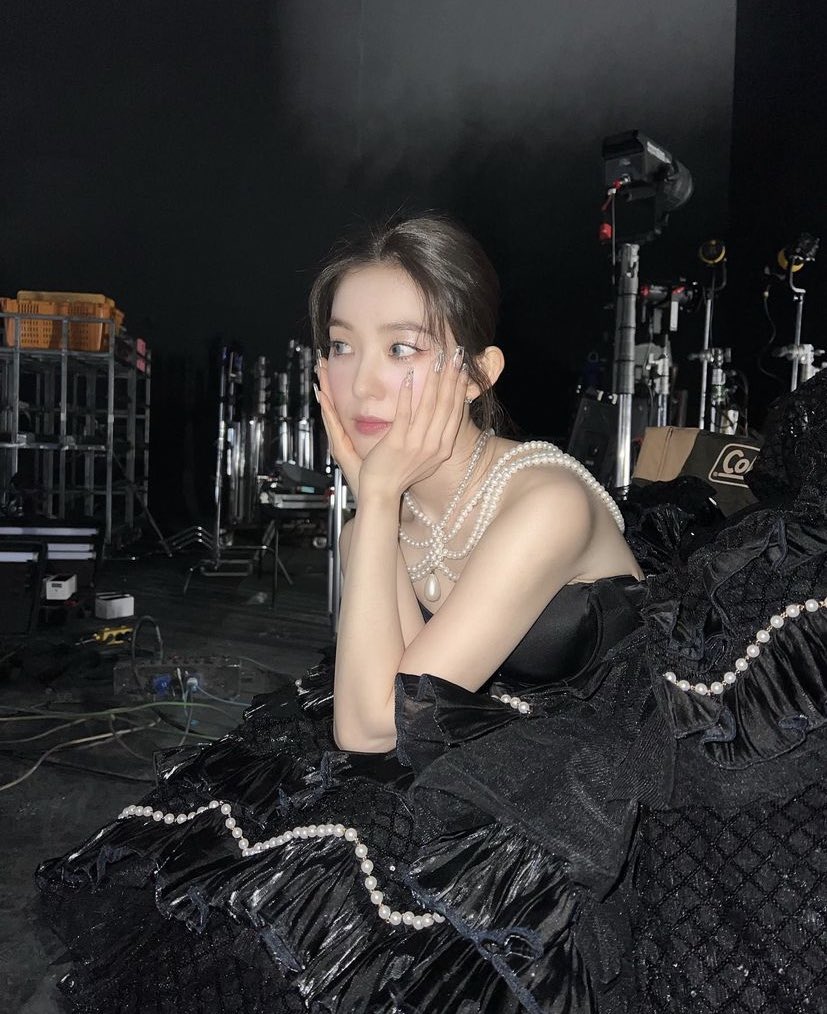Now now, is the fact that the Black Swan won over the heart of a prince in a glance even surprising to you when I, the White Swan’s nemesis, look this mesmerizing? Come, i’ll lure you to follow my rhythm too.