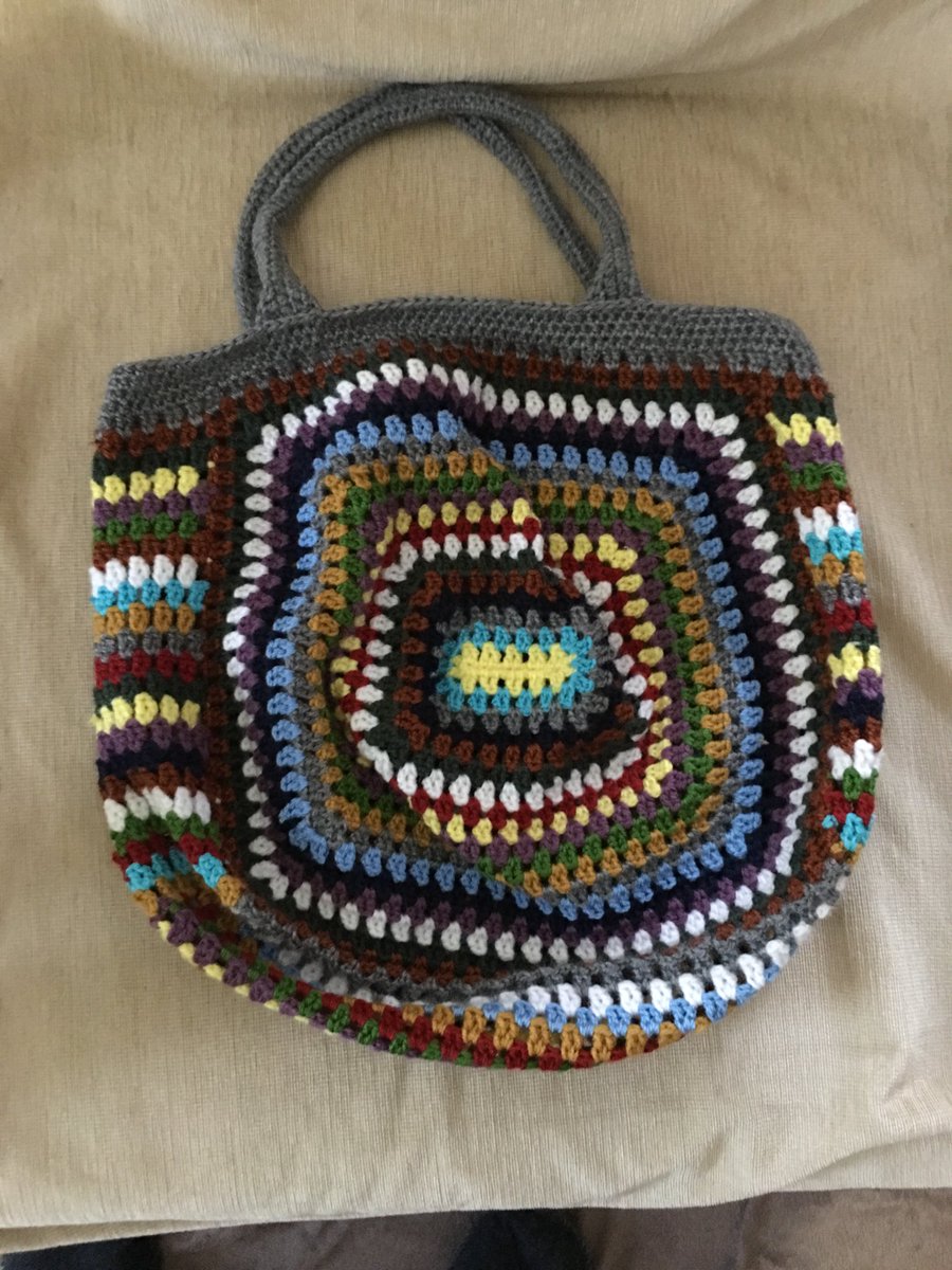 Anneme elti hediyesi.annem(75)yengem(70) yaşında.😀