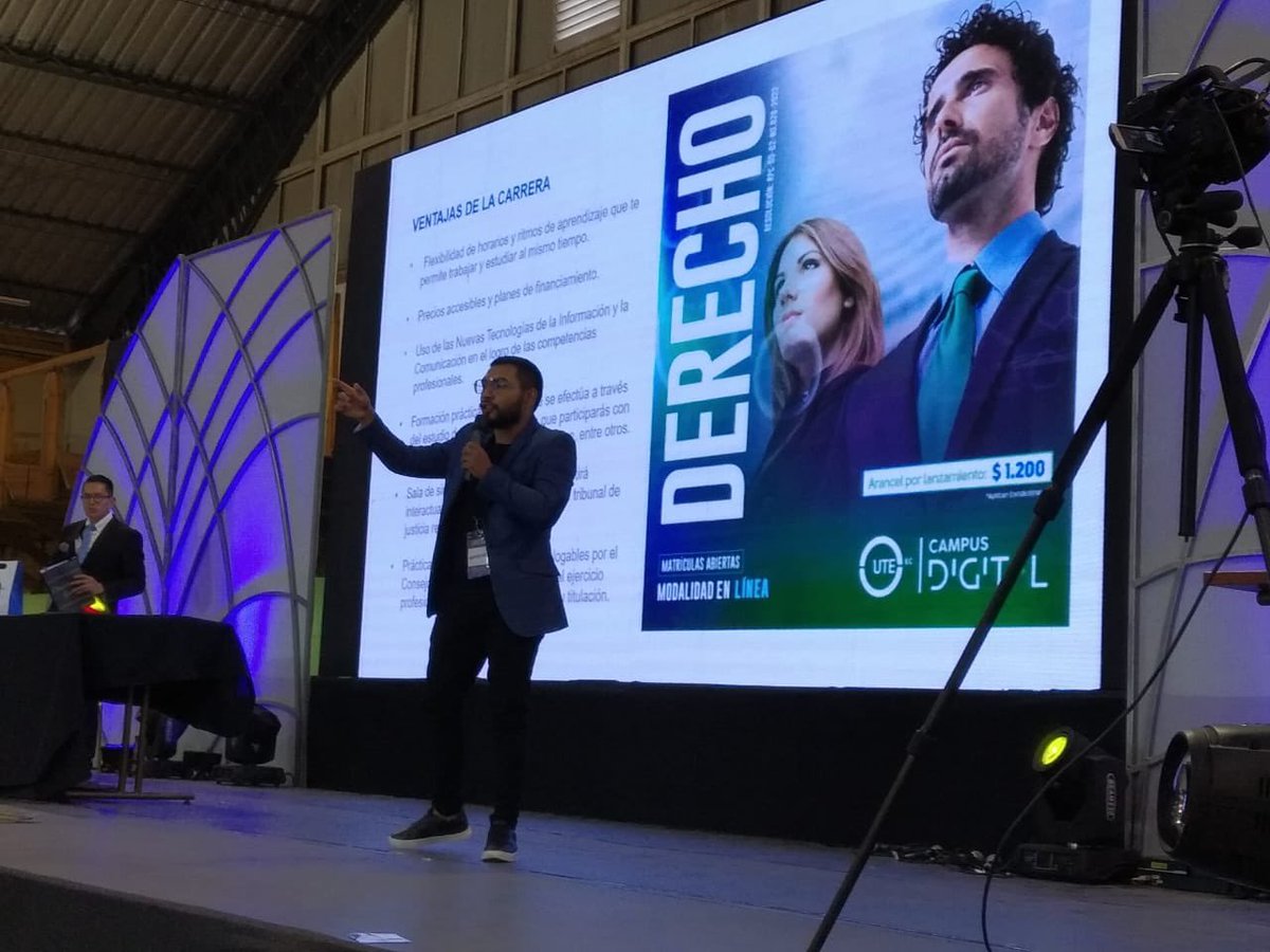 UTEoficial's tweet photo. #OrgulloUTE | En la #ExpoCalidadEducativa, presentamos la oferta académica de la #UTE.

🟢Esta feria se realiza en el #CentrodeExposicionesQuito.
🔵Rina Pazos, Decana de @UTEDerechoyCCSS, compartió los beneficios de estudiar en la @UTEoficial.

📺https://t.co/qz92SgJaln https://t.co/p8C5WDeWSs