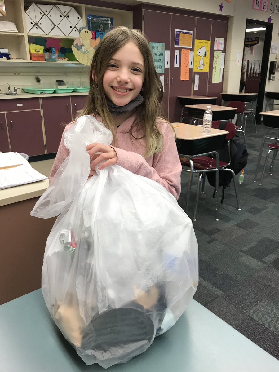 MrsFitz215's tweet photo. Green Team is tackling our Cornerstone Project! Students have been collecting trash from our grounds and tracking how our community water sources flow into larger bodies of water, like the Chesapeake Bay! #LRG #Cornerstone #MountsPride #STEM https://t.co/tAJm35aR2d