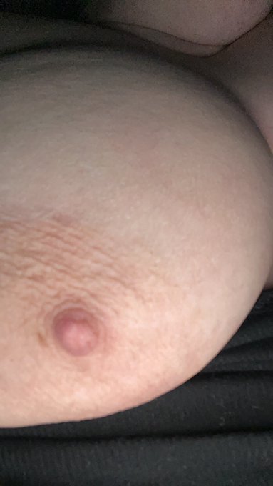 Y&rsquo;all it&rsquo;s really fucking cold in here. Its 63 degrees in my house. I&rsquo;m hoping y&rsquo;all can help me get<a href="/tag/bbw"class="tags"><span>#bbw</span></a><a href="/tag/nsfw"class="tags"><span>#nsfw</span></a><a href="/tag/nsfwtwt"class="tags"><span>#nsfwtwt</span></a><a href="/tag/bbwnsfw"class="tags"><span>#bbwnsfw</span></a>