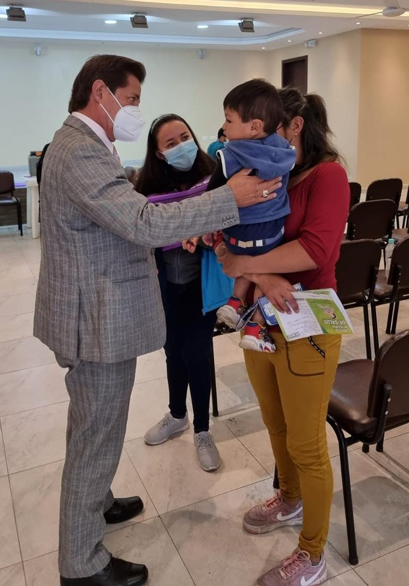 DHumanoEc's tweet photo. #Tungurahua | Funcionarios del #MIES visitaron el centro Cajita de Ternura, modalidad CNH, de la parroquia de #Pinllo. Donde 45 niñas/os de 0 a 3 años de edad y mujeres gestantes reciben el “Control de Niño Sano”.
#JuntosLoLogramos
#GobiernoDelEncuentro https://t.co/5Xfam328jE
