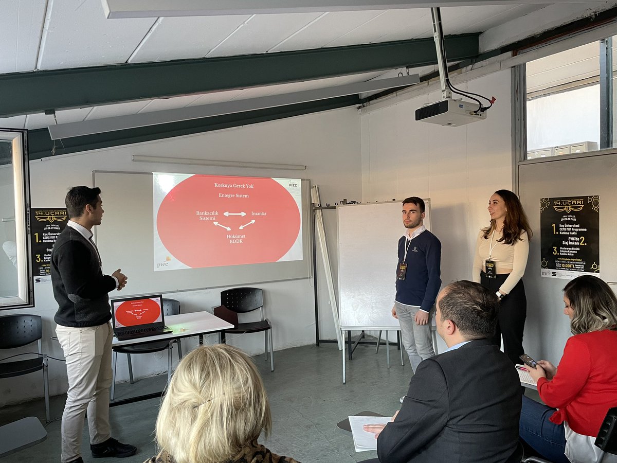 14.UçArı Vaka Analizi Yarışması’nın finalistleri PwC sponsorluğundaki Blockchain konulu vakanın çözümlerini sunuyorlar!