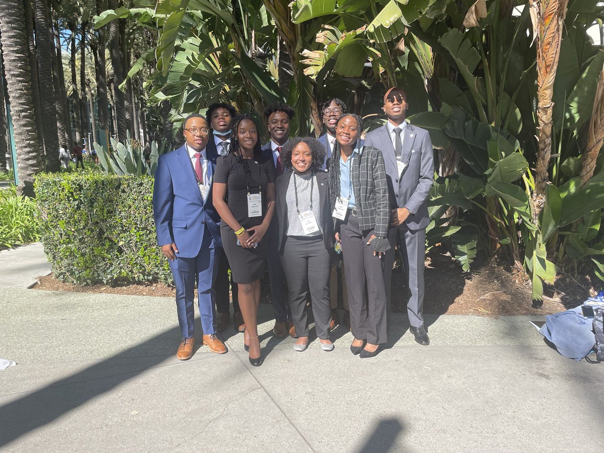 Bringing Day 2 of the 48th Annual NSBE Convention to a close with our business professional wear!🔥