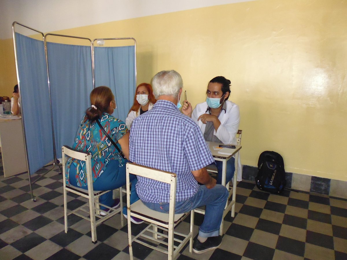 IpasmeSC's tweet photo. #Táchira || A través de consultas Pediatría, Med.general, Psicología, Ginecología, Nutrición e Inmunización, se beneficiaron 106 pacientes en el Liceo Simón Bolívar, donde participaron los IPASME San Cristóbal, La Grita, Colón, Rubio y Ureña.

@MPPEDUCACION 
@_LaAvanzadora https://t.co/Tu0fdkBblM