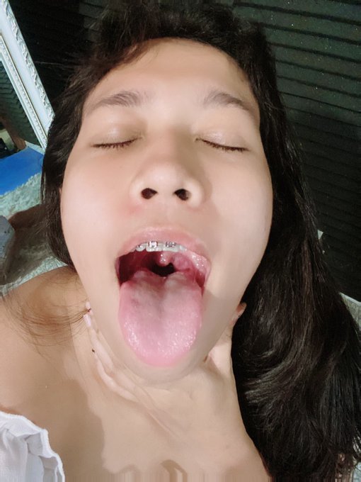 The doctor said he'd give me something for a cough 😈👨&zwj;⚕️💦 https://t.co/09aSwslfBM