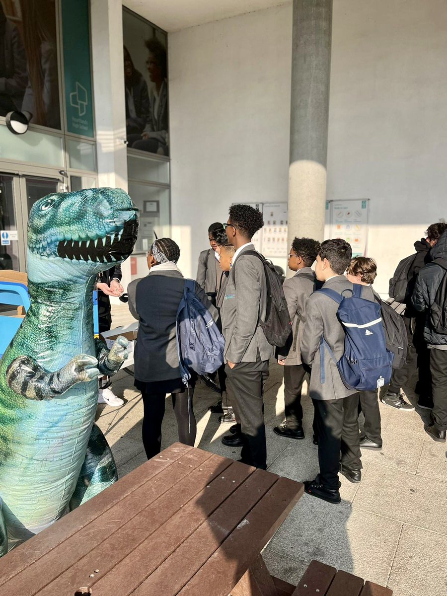 Big Walk and Wheel data collection point. Students are loving the active travel in this weather!
#BigWalkandWheel