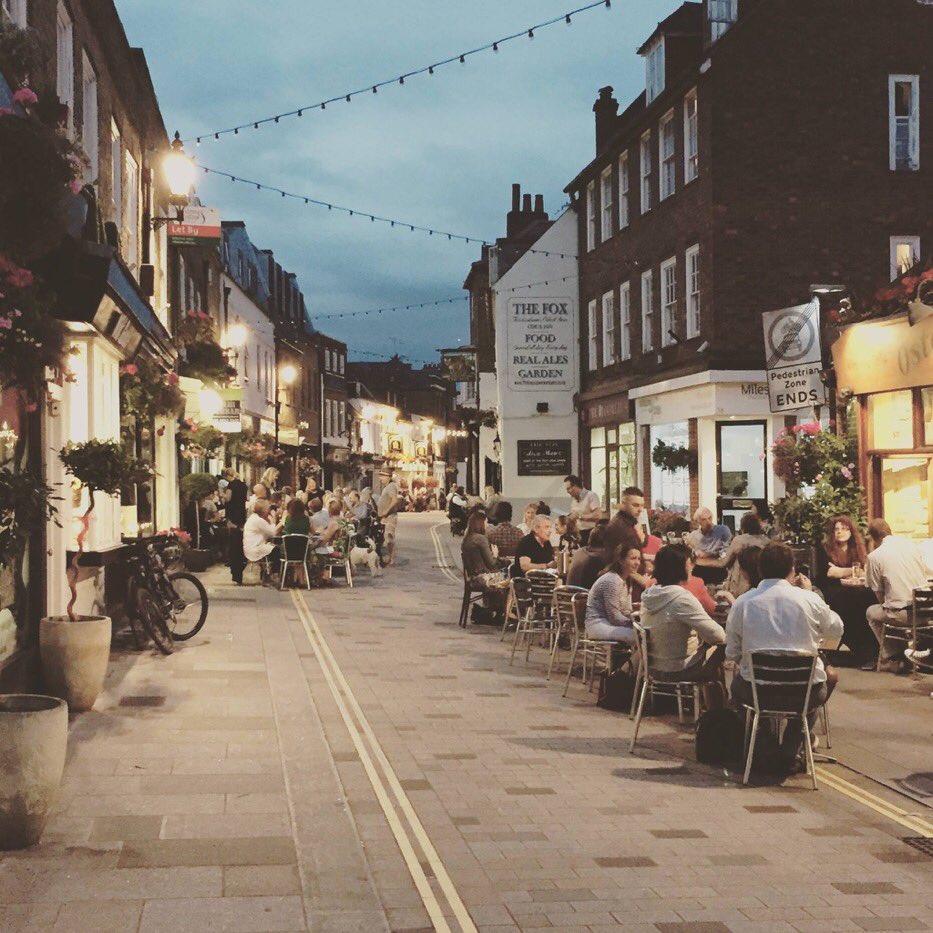 LycraTerrorists's tweet photo. Pedestrianisation is the death of the high street. No one can get there🤷 https://t.co/SUn5e0eVcX