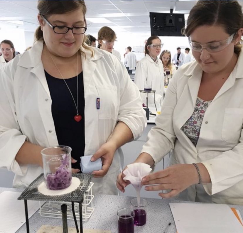 UWPGSEC's tweet image. Some of our team are looking forward to answering all of your questions about #gettingintoteaching tomorrow at the @worcester_uni open day. See you between 10am - 3pm in the Binyon building! 💙💫 @sarahemmerson @uw_pgce_khm @education_uw