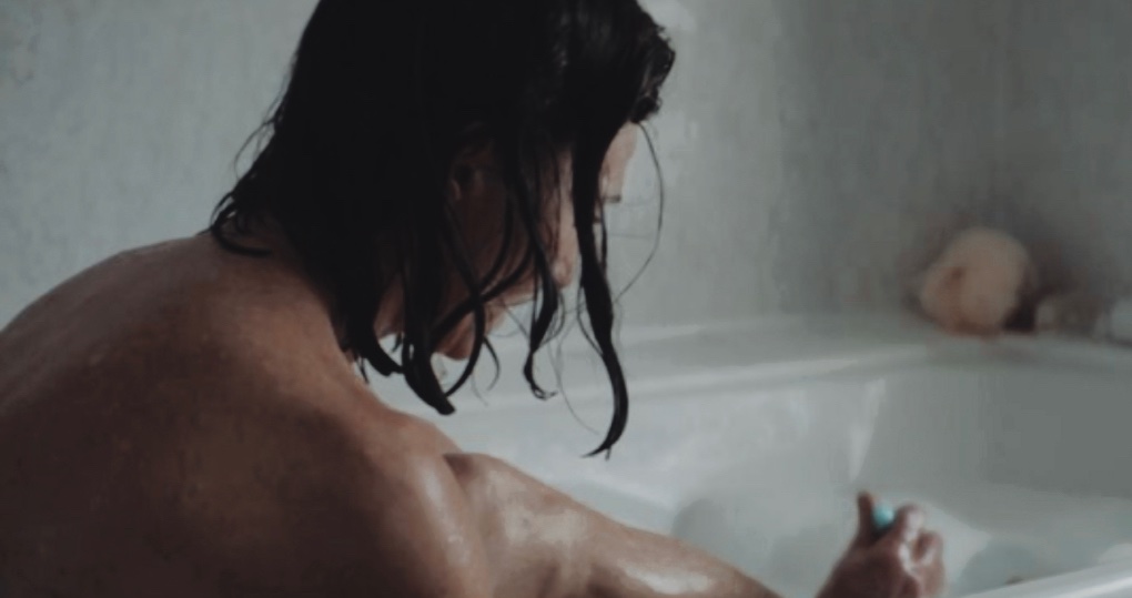 yerevasunclair's tweet photo. NedCat habits: 
 Joining the other in the bathtub and using a relaxing massage as an excuse to get more cuddles 🥰  
#nedxcat 
#bathingrituals https://t.co/uLk939Utw8