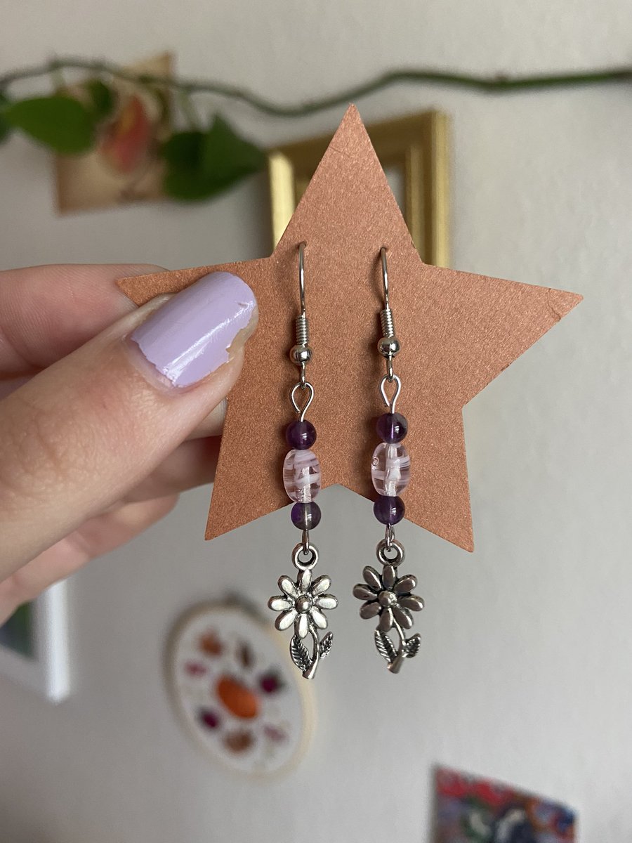 shop_groovy_gal's tweet photo. some spring time earrings for your feed 🌸🌱

—> https://t.co/YFCssmqaef https://t.co/mJdyfBXVcl