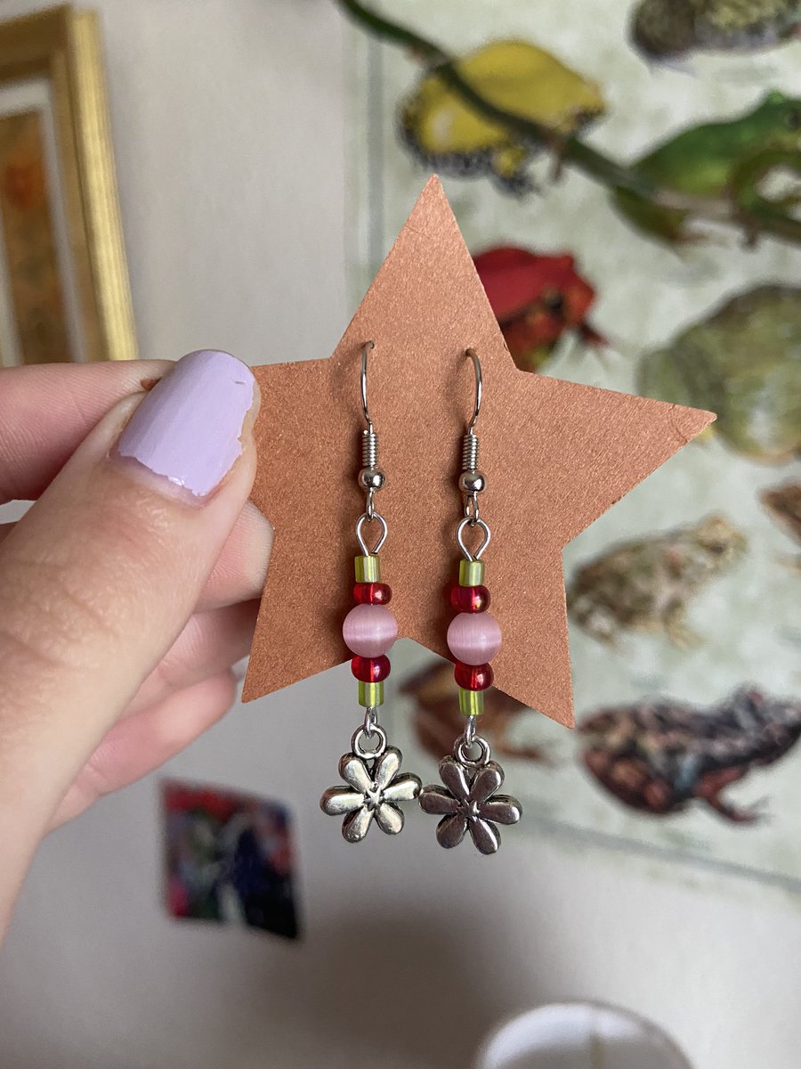 shop_groovy_gal's tweet photo. some spring time earrings for your feed 🌸🌱

—> https://t.co/YFCssmqaef https://t.co/mJdyfBXVcl