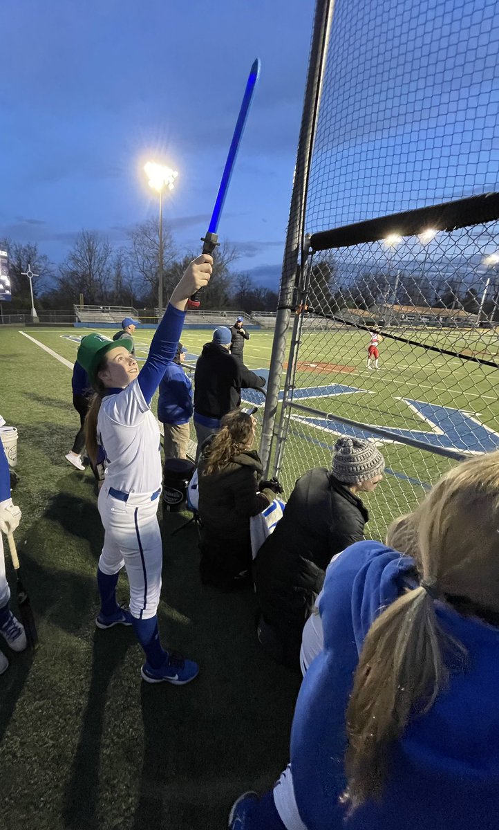 KNIGHTS WIN epic 10 inning battle!!!

@abbyhammond23 hits solo 💣 to tie up the 7th and strikes out 10, 3-6 with 2RBI and 1R 🤯

<a href="/_maggie_coleman/">maggie coleman</a> 2-3, 1 RBI 🧨

<a href="/AvaEmmert/">Ava Emmert</a> 2-4, BB, HBP 💪

<a href="/EmilyLammers4/">Emily Lammers</a> 5BB, 1RBI 🚀

#Tilthefightiswon #Onward #GoKnights