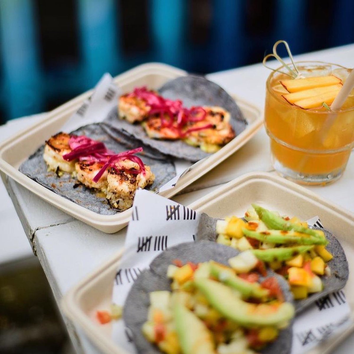 _SouthwarkIntro's tweet photo. What could be better than a #cocktail in the #sun after a week of work? 🍸

Our friends at Nine Lives make the best cocktails in #LondonBridge, and we’re lucky enough to have them right on our doorstep at our #Bermondsey #offices!

#Office availability at https://t.co/wDErn37q76 https://t.co/3PyzUbunXj