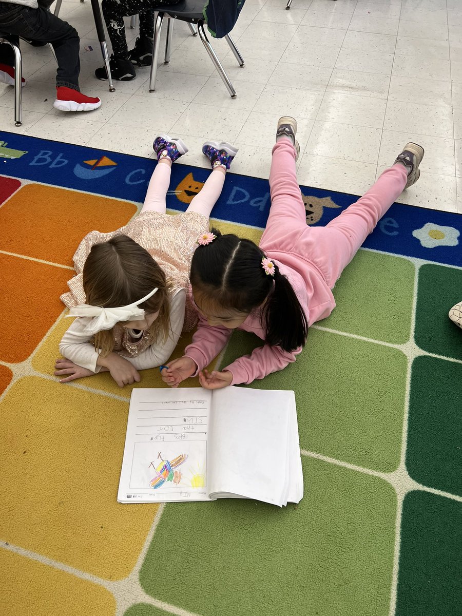 JaimeStrumeier's tweet photo. Fun Friday = some extra time to read with our friends this morning. We ❤️ books! Great conversations happening in K-3 💬📖@CollinsElemSch @LivSchools https://t.co/J3acykCcTR