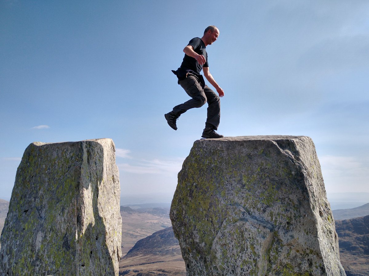 Stunning day on Tryfan. Don't know the fella jumping from Adam and Eve!  #exploresnowdonia