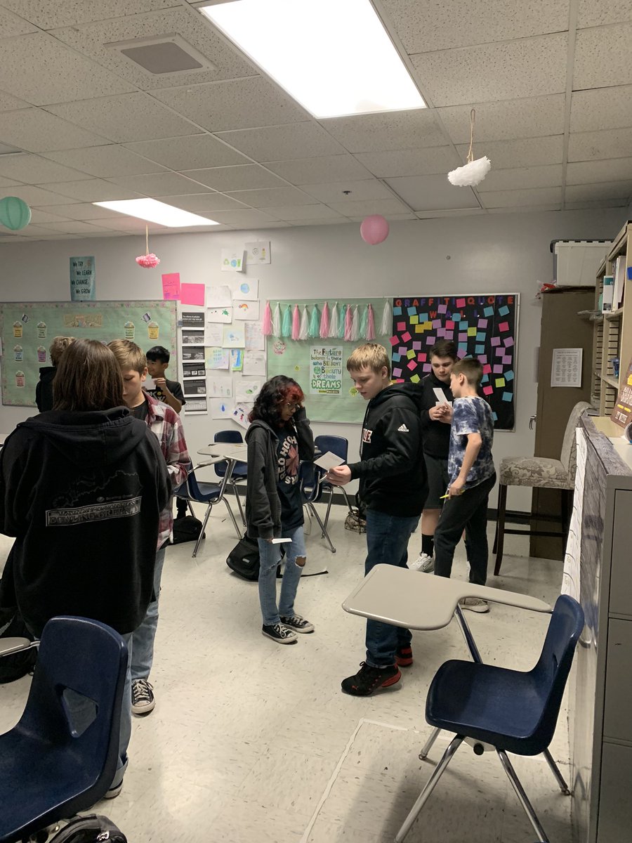 MsEasley1's tweet photo. Quiz-Quiz-Trade yesterday for our test review! https://t.co/7kGBTCgXUR