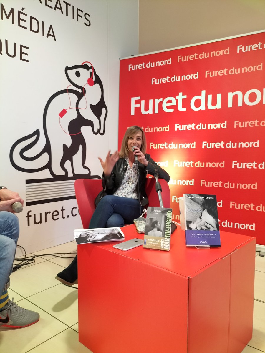 furetdunord's tweet photo. Lancement de la tournée d'Agnès Martin-Lugand au Furet de #Dunkerque au @pole_marine
#LaDeraison @michellafon et #LaDatcha @Pocket_Editions
🎙️✍️📚👍😉 https://t.co/SZ3zCqIUVd