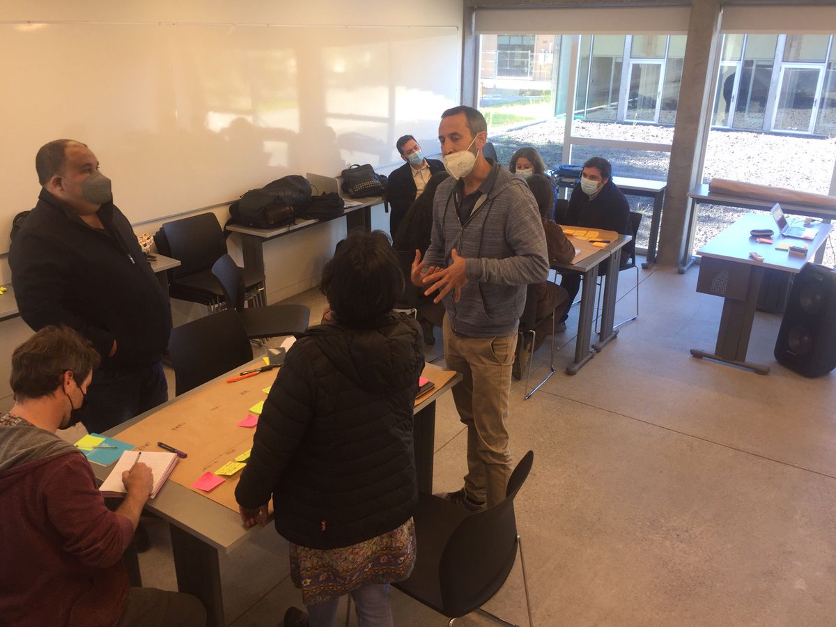 cedel_UC's tweet photo. ✅ Hoy se realiza en el CIDS Michel Durand Q., un encuentro de la #RedSTEM que busca fortalecer lazos entre @VillarricaUC, @UAustraldeChile, @UC_Temuco, @DuocUC, Fundación Legado, @munipuertomontt y CREA Los Lagos. 🤝
🔴 Unidos en el desafío de una @RedSTEMLatam. ��🏼 https://t.co/p2jnbgxymS