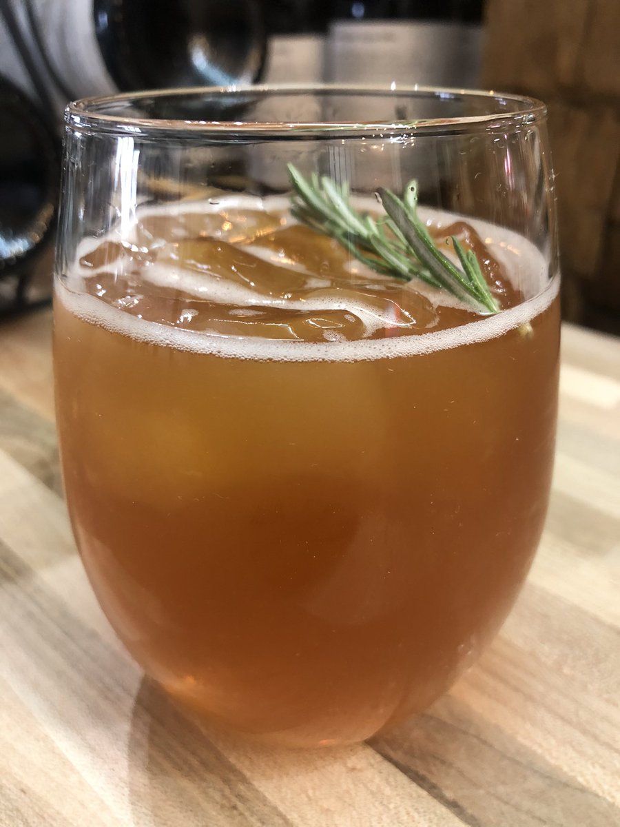 PhillipsOrchard's tweet photo. Cider cocktails? https://t.co/Ap9BPmeJl3