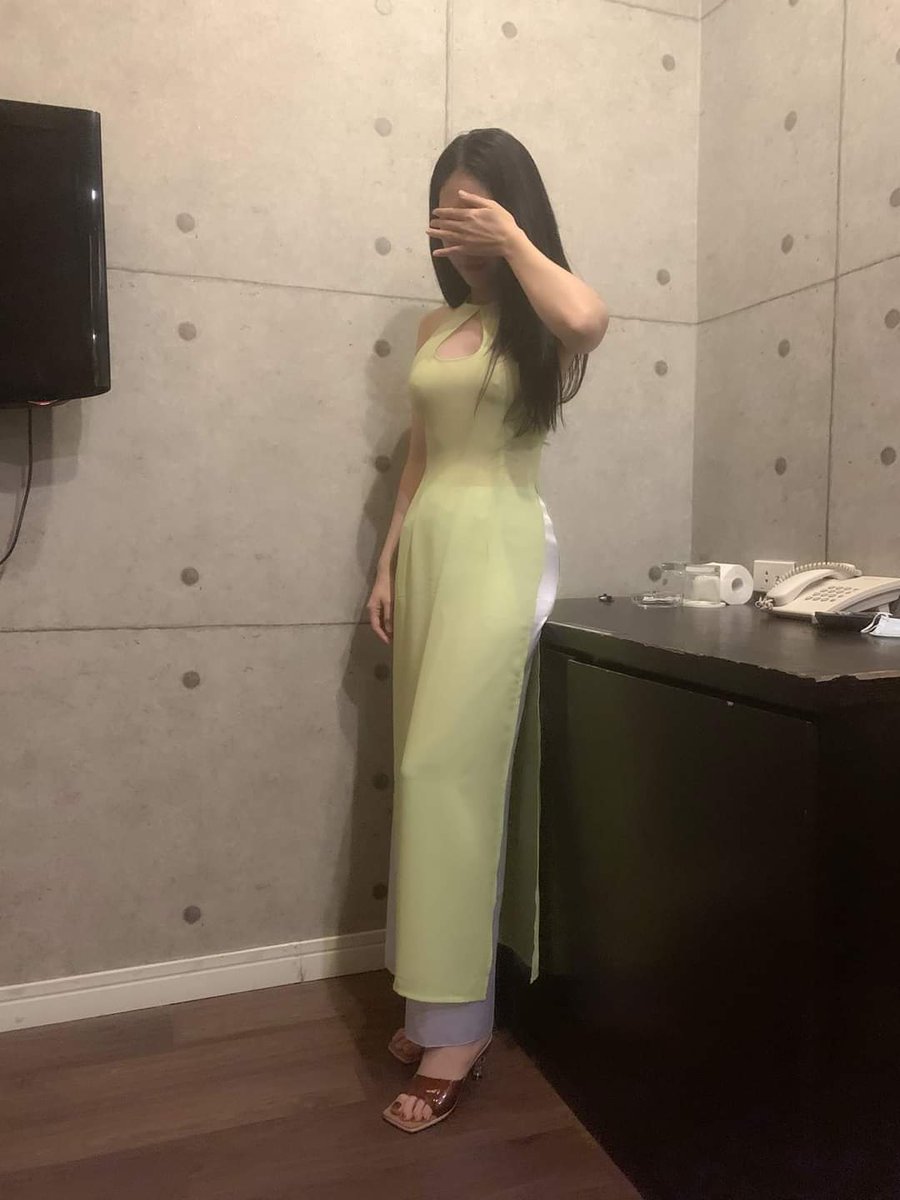 Tientien2k's tweet photo. Anh ơi, Ván đã đóng thuyền
Rút ra đóng lại có phiền không anh ? https://t.co/4frw1tByQG