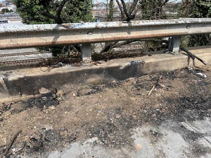 revmahoney's tweet photo. Unconscionable the city of Washington DC will clear out homeless communities and leave the sidewalk squeaky clean. Yet, when a homeless man is burned in his tent after being shot to death, the city leaves the remains there. #Disgrace #LoveYourNeighbor #AllLifeHasValue https://t.co/gULALpINMb