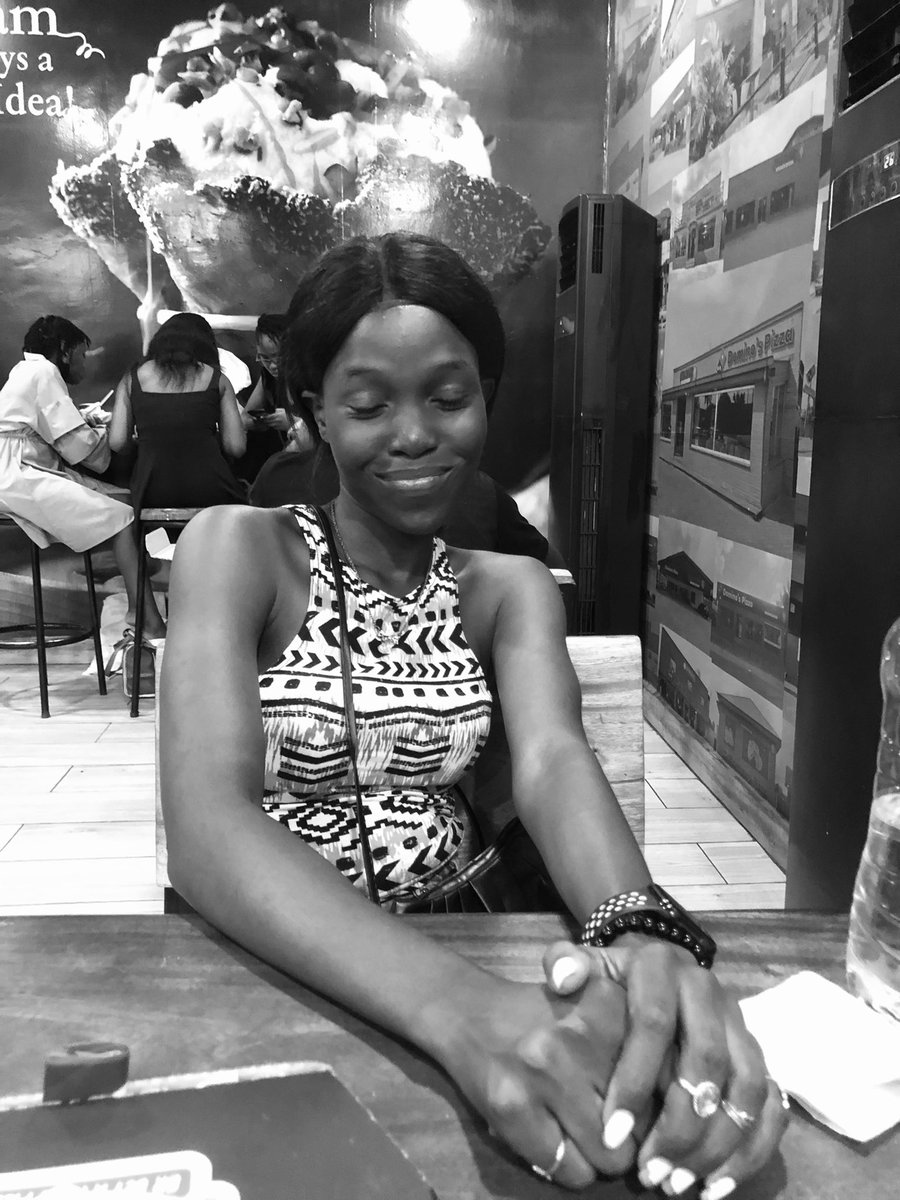 Bellacrocs's tweet image. Black doesn’t crash yunno 💫