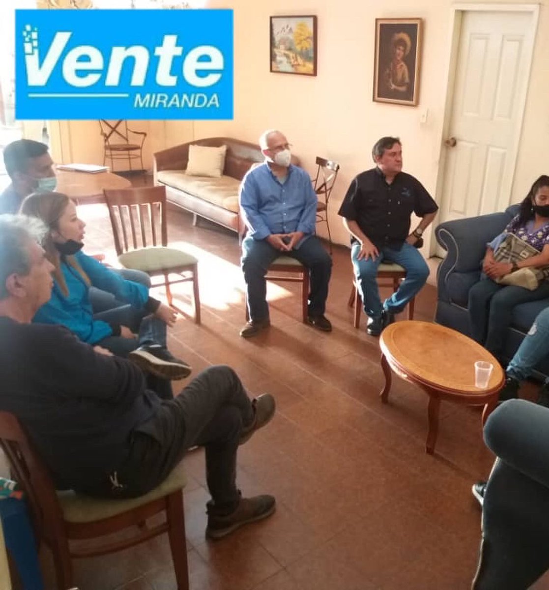 lilianpenab's tweet photo. Reunión con parte de la directiva de @VenteSucre y @ventemiranda Seguimos escuchándonos y avanzando !
#MirandaSomosTodos
#VenteMiranda
#ViculateAVente https://t.co/3Ju5EF6zCe