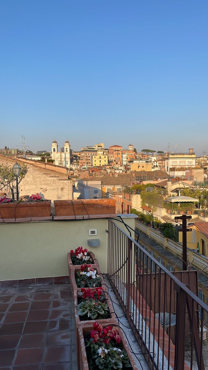 View from our hotel room of the top of the Spanish steps. Holiday only 2 years later than planned. #rome #spanishsteps #coviddelays