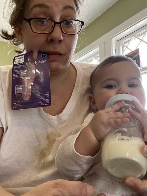 ilioness21's tweet photo. Yay! Calling all mamas out there...you are not alone! Real life mom moments may not be glamorous, but at Philips Avent Momspace we get it. Join me in this community where moms support each other through our parenting journeys! #AventPartner https://t.co/AyIw1HB0qo https://t.co/OPPtlyaM5c