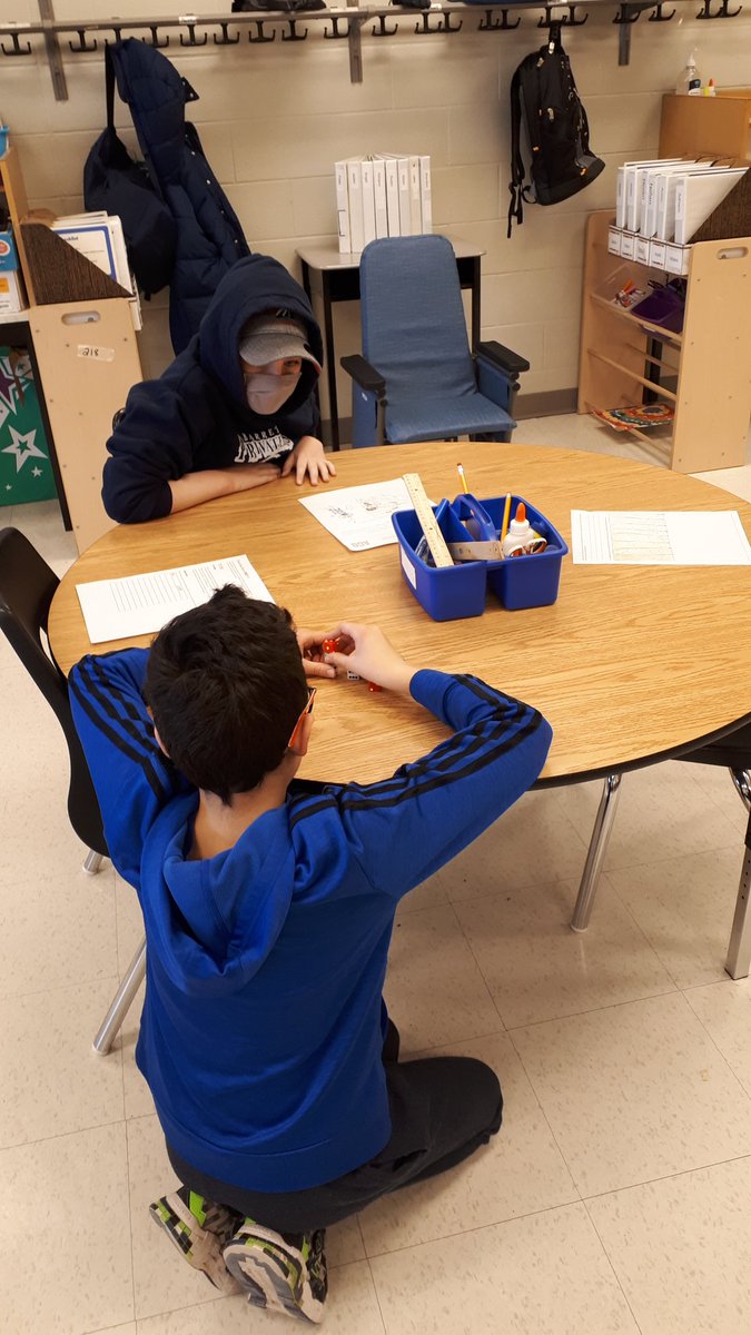 mrs_kitney's tweet image. Board games galore for our tech-free #FridayFun in #EXCELclass @SebastianDPCDSB