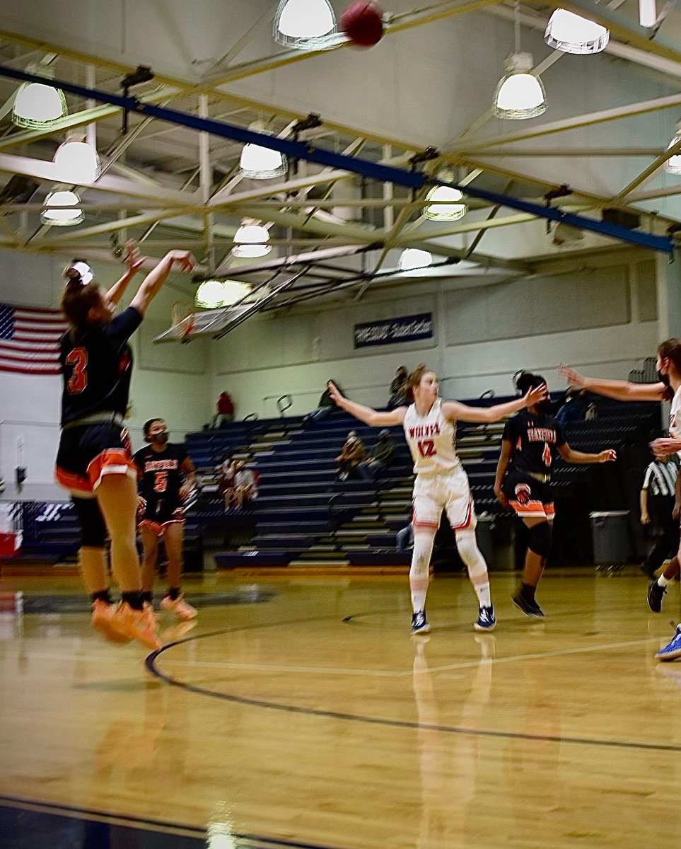 MACHINE_Hoops's tweet photo. #MACHINEOfTheDay Senior Kristina Ta made 2nd Team All District and All Defense Team this season @FCPSHayfieldSS 🔥🦾. Can’t wait to see where she goes next way to show that #MACHINEStrong mentality Kristina 😤🏀🔥 https://t.co/1IWwAU2Jus
