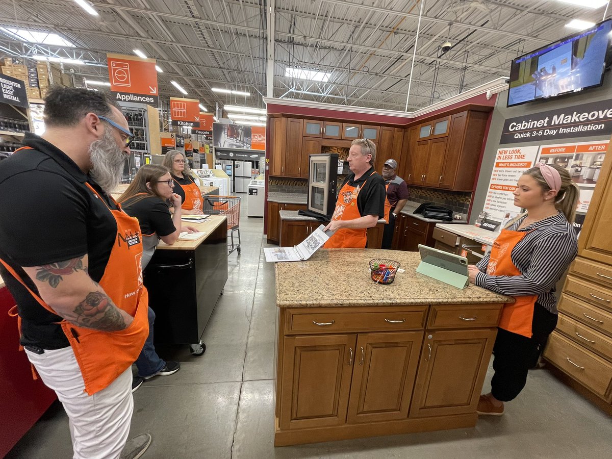 Katie McCranie tweet media