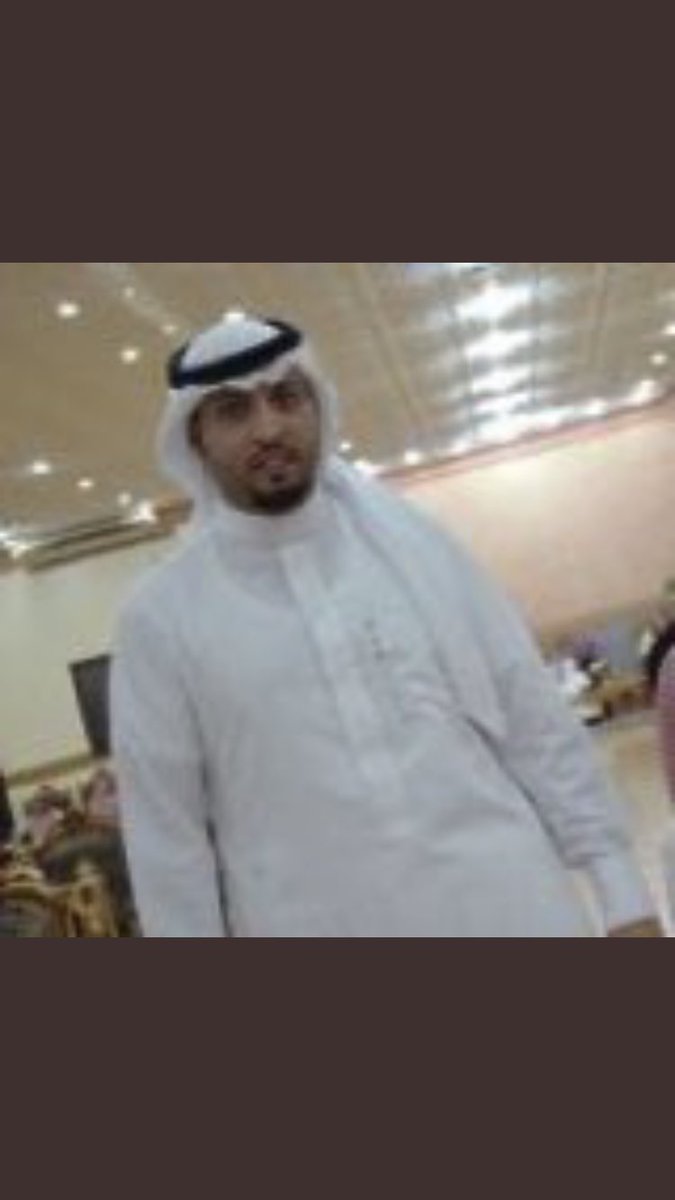S_cs_'s tweet photo. حاطين ذي الصوره هذا خوينا  والله مسكين ياخي  والله يبيلها قضيه بأذن الله يشوفها قديمه الصوره  2018/2017 هههههههههههههههههههههههههههههههههههههههههههههه #المتحرش_مونس_ناير https://t.co/F4NelY8YzI
