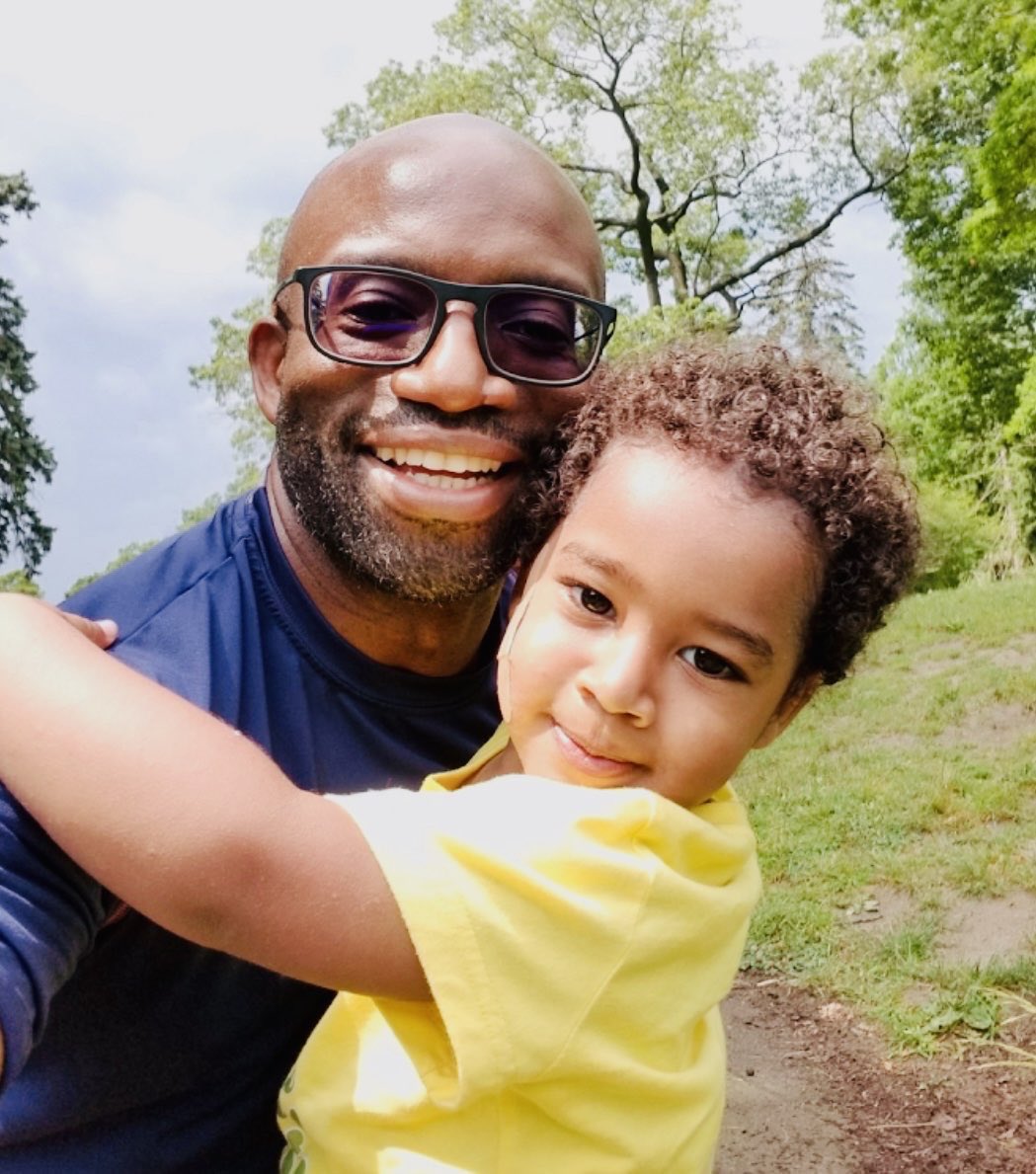 MY LATEST: <a href="/TorontoPolice/">Toronto Police</a> still searching for answers 2 months after #ForestHill man killed outside his home; <a href="/rotmanschool/">Rotman School</a> has launched a scholarship in honour of alumnus Ike Kaja.
#Toronto #MidtownTO
<a href="/TPSHomicide/">Homicide Squad</a> <a href="/1800222TIPS/">1800222TIPS 🇨🇦</a> 
More here: toronto.com/news/crime/tor…