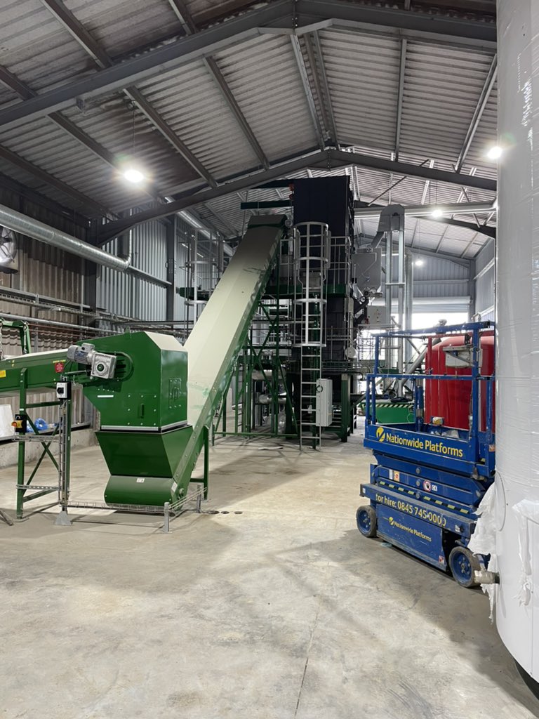 JamesARWrigh's tweet photo. Commissioning of our first FBC poultry litter burner! #bhsl #renewable #poultry https://t.co/i16R0IWue3
