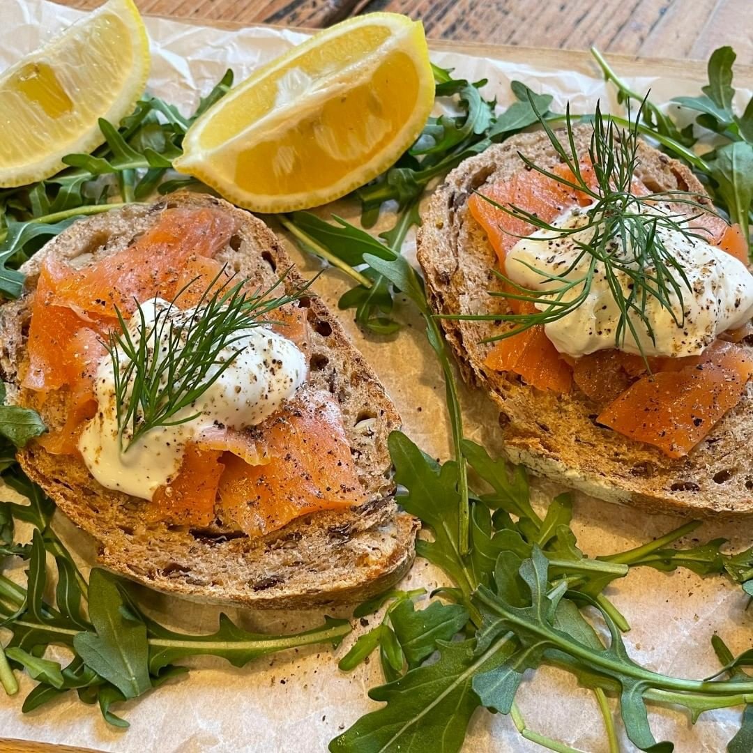 IrishFestBGD's tweet photo. #weekendrecommendation 2 - visit @krokodilEW at Karađorđeva 43 and taste Irish delicacies: salmon on soda bread, #irishstew with lamb and potatoes, and scones! https://t.co/fZMs6oVGBF