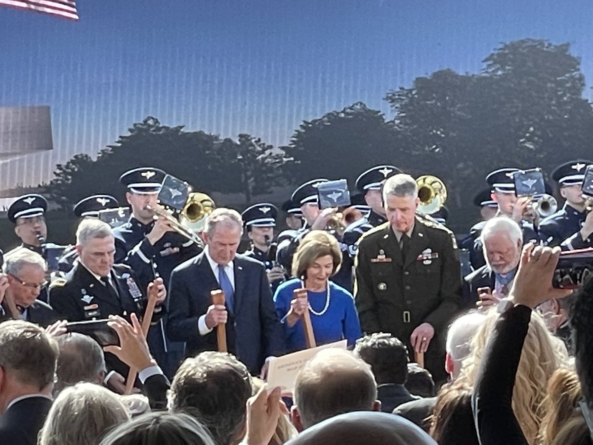 BrentDeRaad's tweet photo. What an inspiring groundbreaking ceremony in Arlington, Texas today for the National Medal of Honor Museum.  Opening in 2024, it will pay tribute to the more the 3,500+ recipients of our nation’s highest military decoration. https://t.co/YOr9VY7Zgt