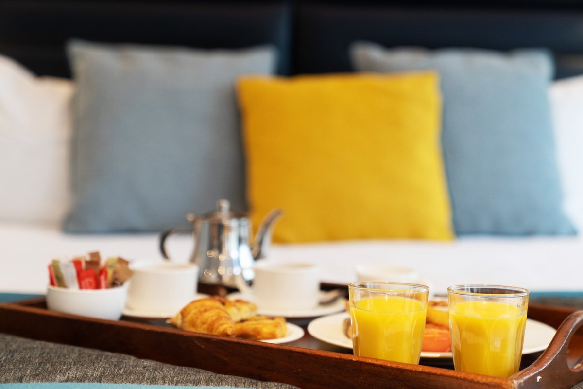 Need a last minute 𝑴𝒐𝒕𝒉𝒆𝒓'𝒔 𝑫𝒂𝒚 gift?🎁
Give the gift of Crowne Plaza Felbridge! 🤩
Our hotel offers a tranquil location in West Sussex, equipped with a luxury spa, restaurant, bar and more! 💆‍♀️
Book now → bit.ly/38sn5Fk

#MothersDay #EastGrinstead #CrownePlaza