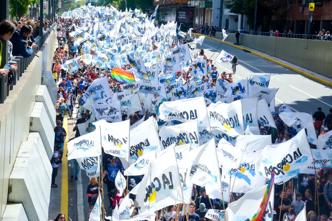 Volvimos a caminar con la fuerza de lxs 30.000 con amor, alegría y militancia. 

Donde hubo dolor hoy hay lucha
 💙✌🏼

#24M #MemoriaVerdadYjusticia
 
<a href="/campora_salud/">La Cámpora Salud</a>