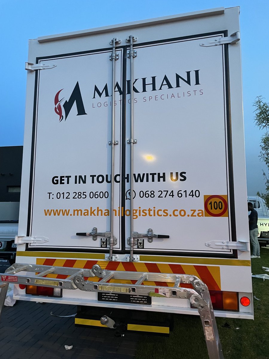 NdivhoniswaniM2's tweet image. your Partner in home and office furniture removals