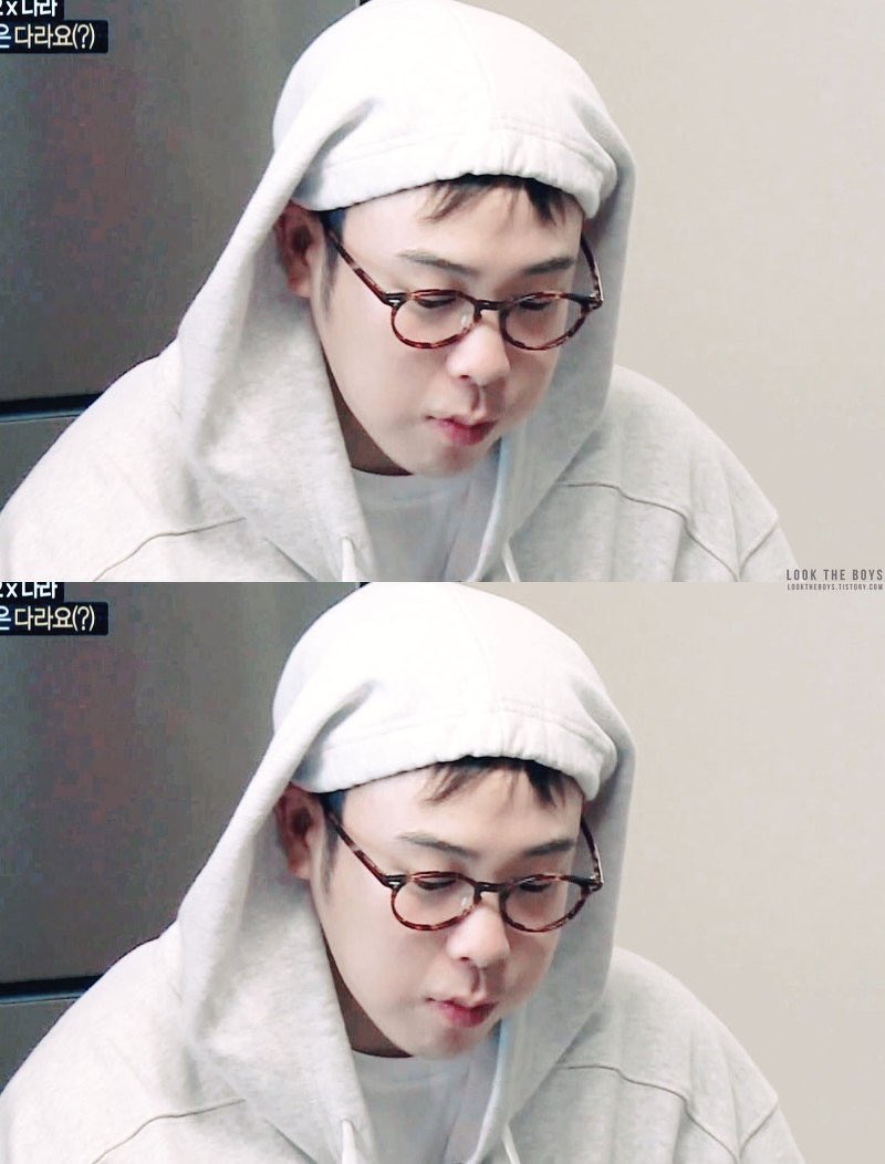 pyovely_time's tweet photo. 고양이 소리 내바

웅,,왕..왕..                시러 니나 내새요. https://t.co/WX2vNLZoNT