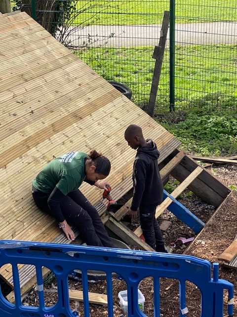 Young Hackney tweet media