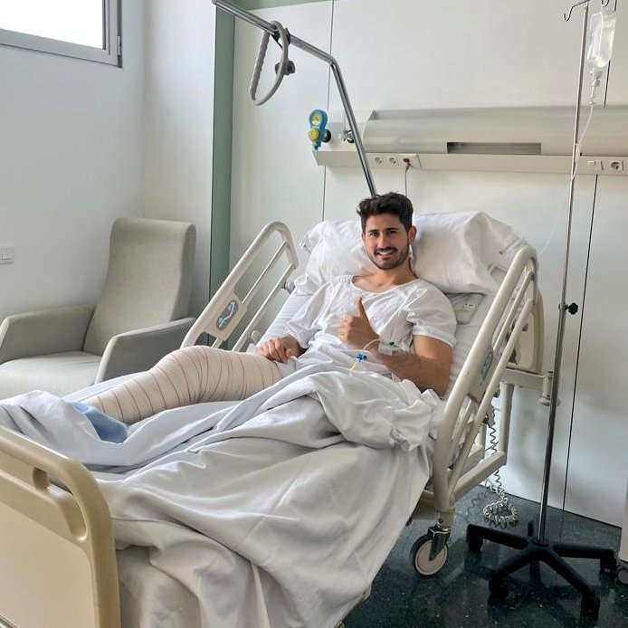 PUES YA ESTARÍA...
Más que con ganas para empezar a mejorar y para todo lo que se me ponga por delante.
Gracias a todos por los mensajes, tengo suerte de estar rodeado de tanta gente espectacular! 🙏🏽